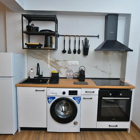 Black And White 5 Apartmán Soluň