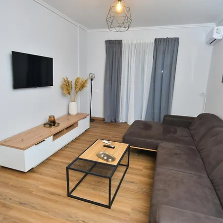 Black And White 5 Apartment